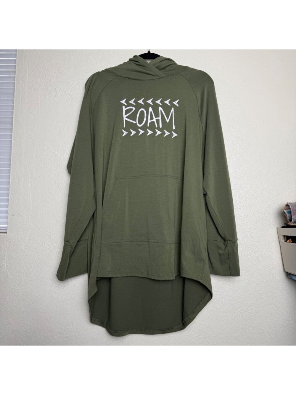 LuLaRoe Olive Green Hooded Tunic Top "Roam" Graphic 3XL